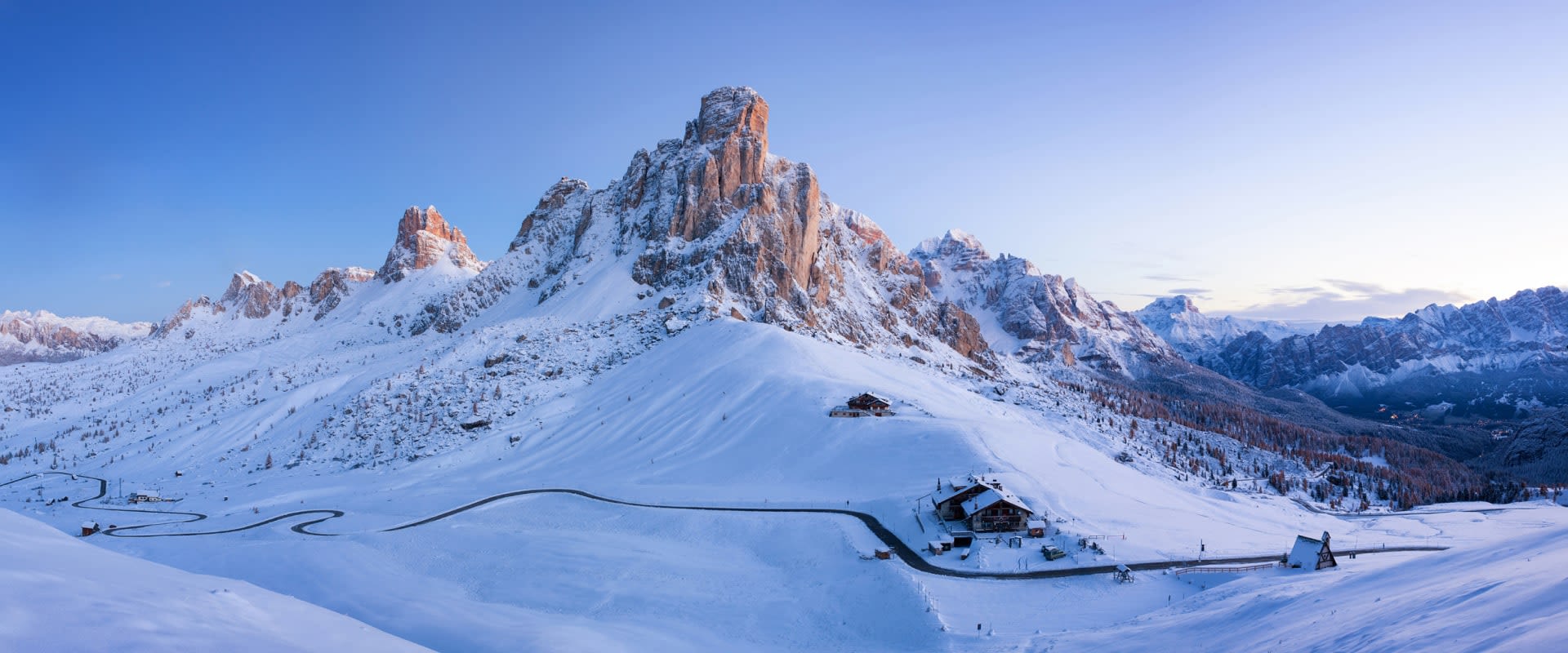 Panoramic view of snowy peaks in a sunny day in Cortina d'Ampezzo