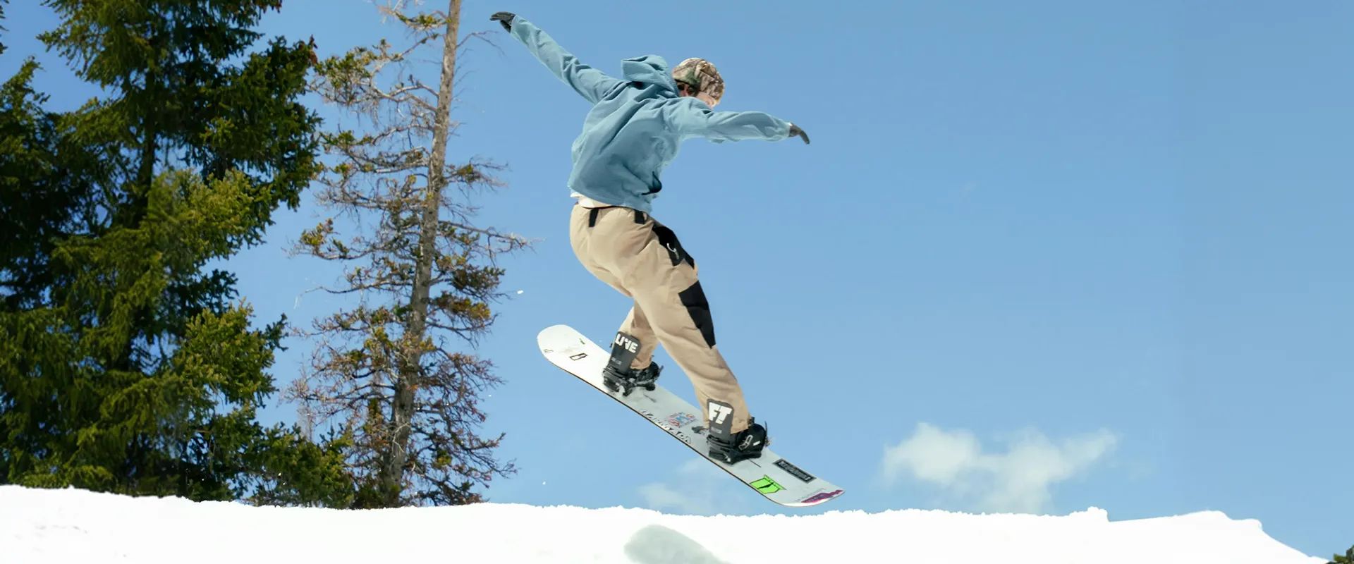 Spring snow conditions for skiing in March