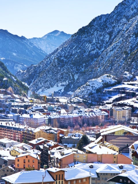 Encamp, winter photo 3