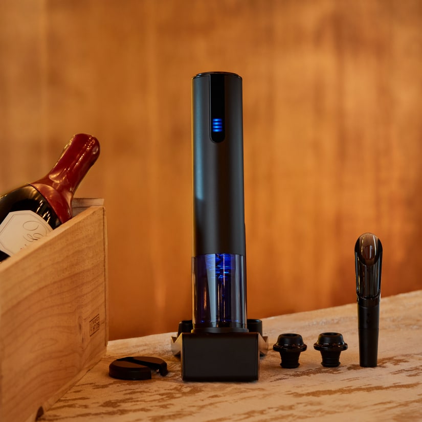 Wine Enthusiast Electric Blue 1 Automatic Wine Opener & Preserver Set - Thumbnail 4