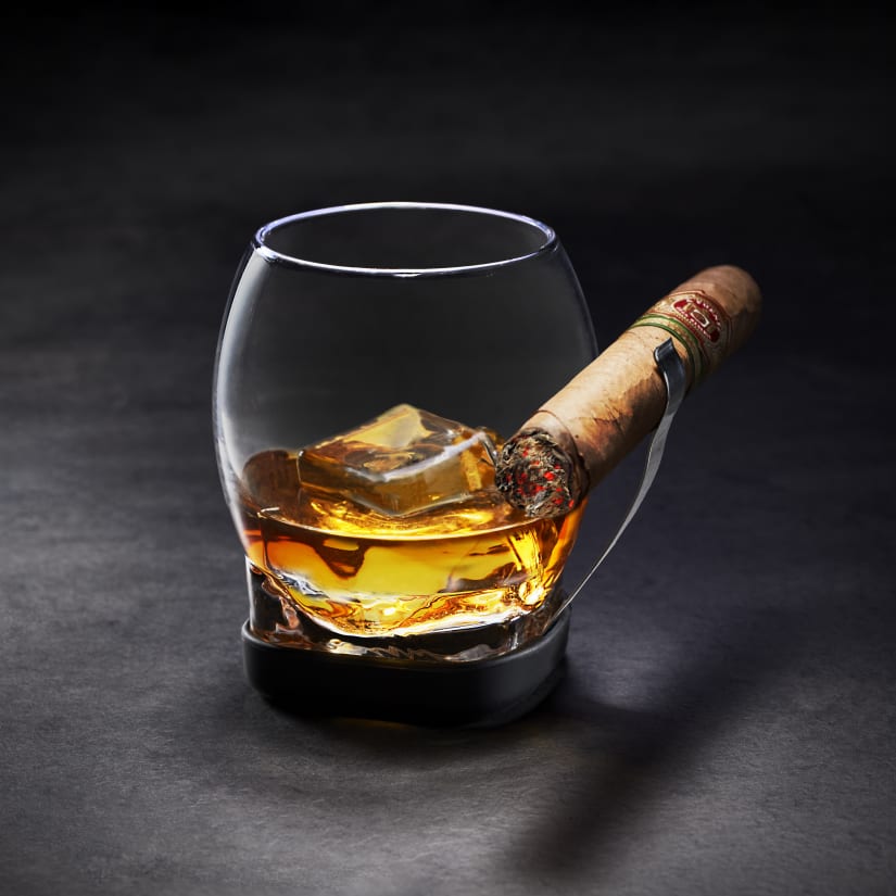 Whiskey Cigar Glass With Built-in Coaster and Cigar Grip
