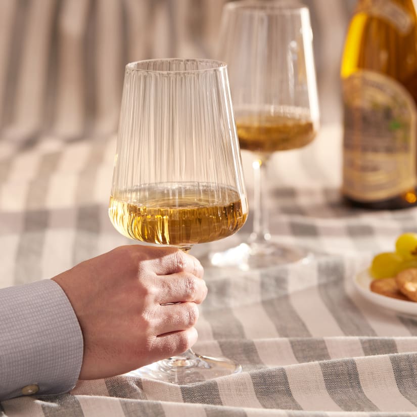 Brilliance! Shatterproof Tritan Fluted Outdoor Wine Glasses - Thumbnail 4