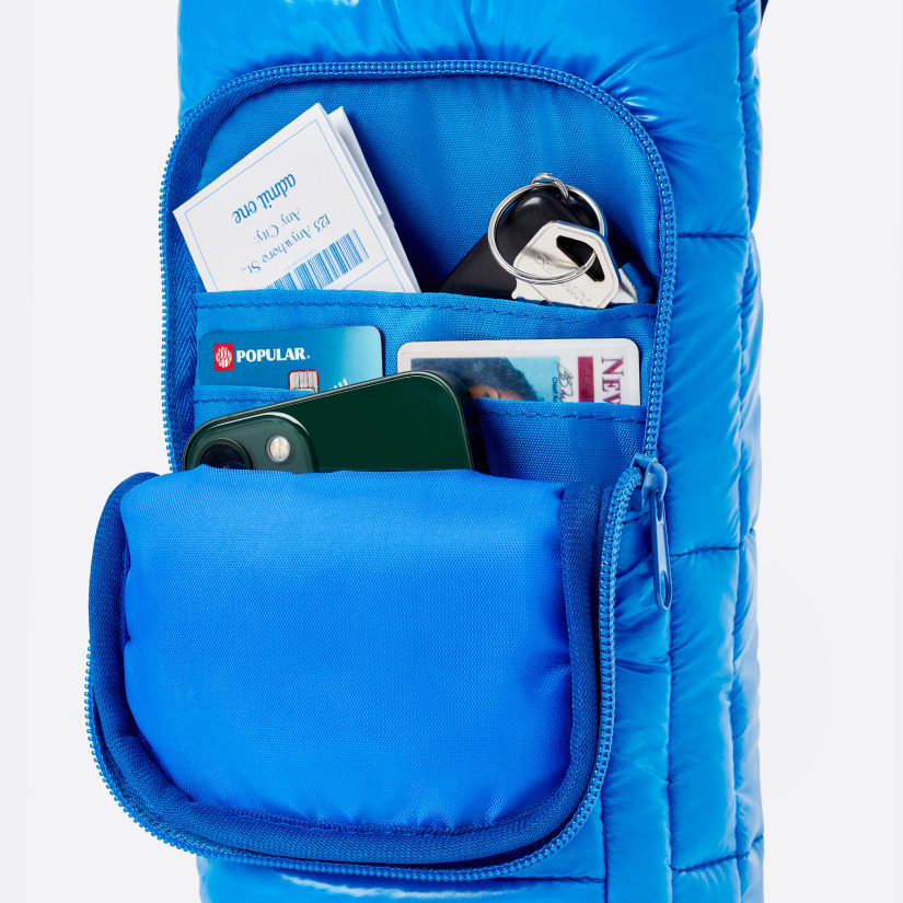 Wine Enthusiast Crossbody Insulated Puffer Wine Bag - Blue