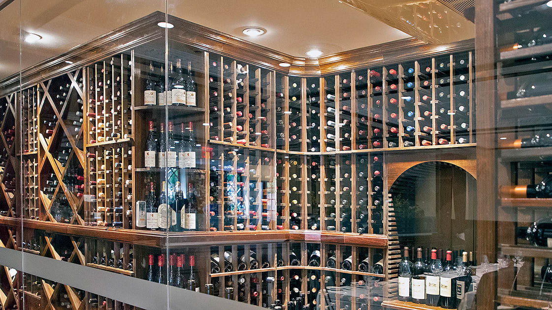Photo inspiration: Curated Private Wine Enthusiasts Storage Gallery View
