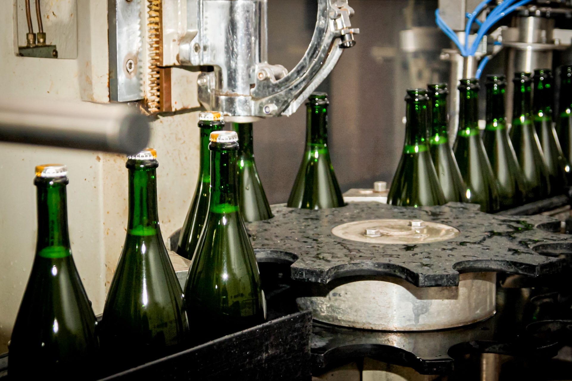 A Lesser-Seen Closure in Sparkling Wine | Wine Enthusiast