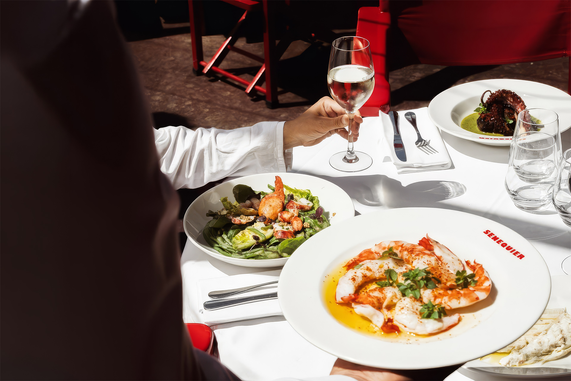 The Next ‘White Lotus’ Locale Is a Glitzy Rosé Paradise. Here’s Where Insiders Go