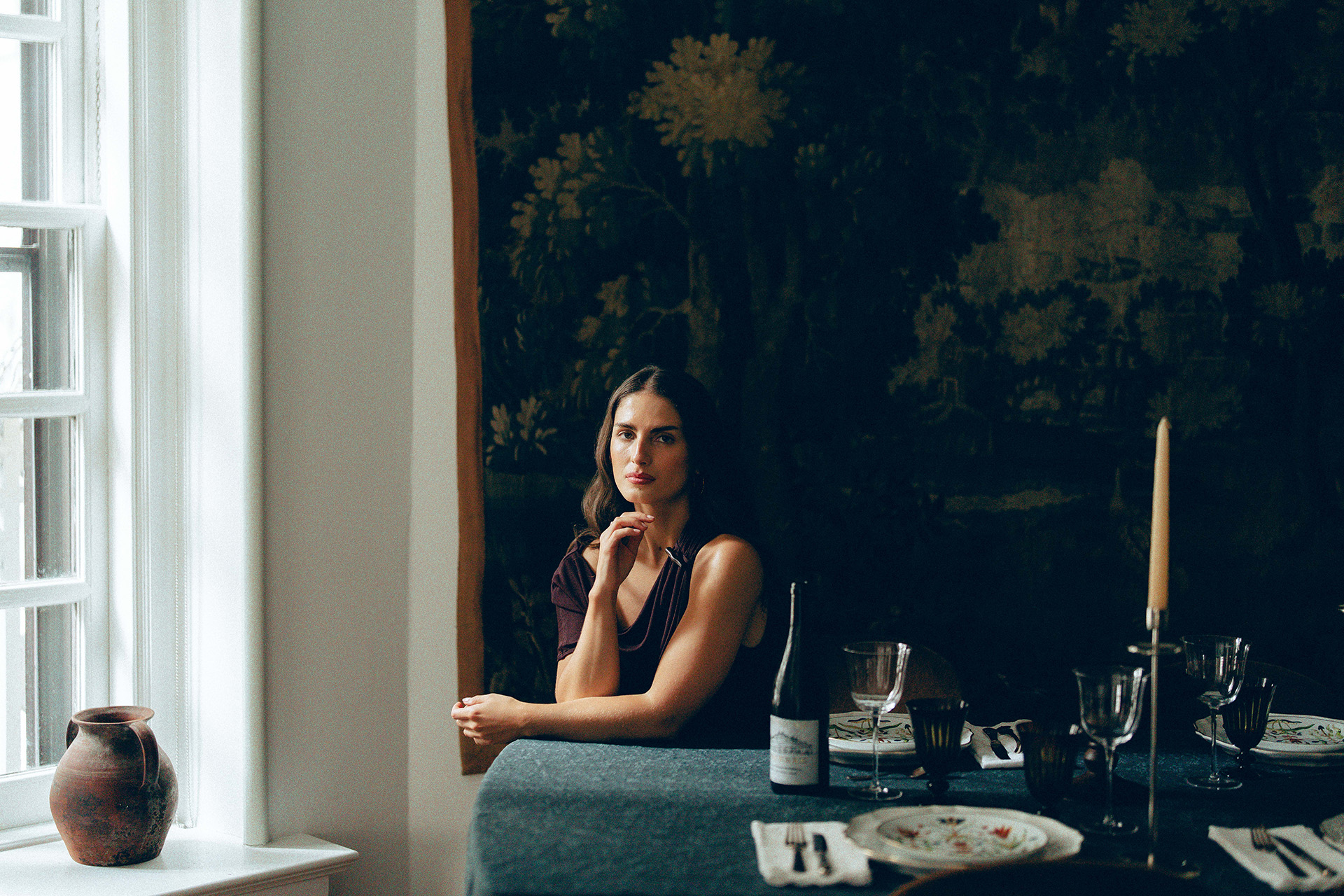 How Chloé Crane-Leroux Sweeps Dinner Guests Away to Provence