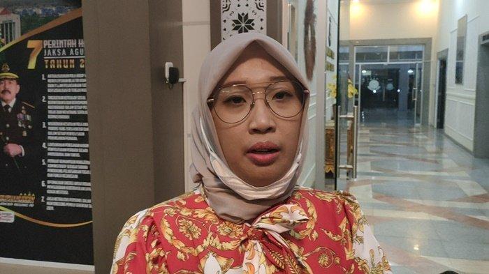 Kasi Penkum Kejati Sumsel, Vanny Yulia Eka SH MH saat memberikan keterangan di Kantor Kejati Sumsel.