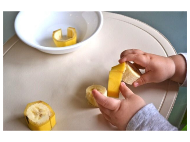 Montessori Etkinliği: Muz Kabuğu Soyma