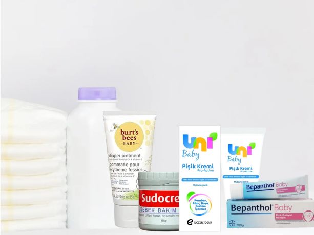 en iyi pişik kremi markaları yan yana sıralanmış