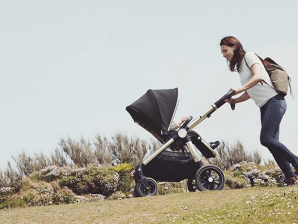 mamas papas ocarro ile dağ taş gezin dolaşın 