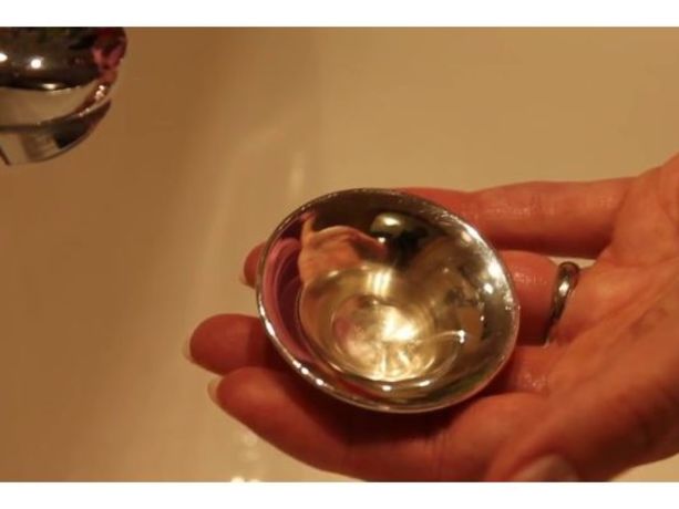 Gümüş göğüs kapağı nasıl temizlenir