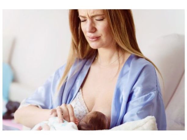 Göğüs Ucu Çatlarkları Nasıl Geçer?