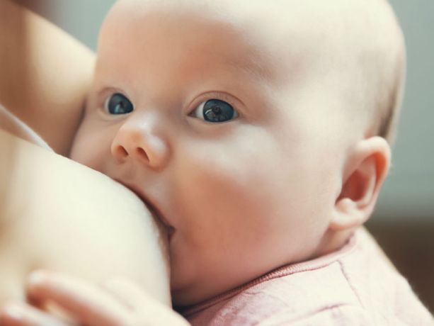 Anne Sütünün bebeği hastalıklardan koruduğu bilimsel çalışmalarla kanıtlanmıştır 