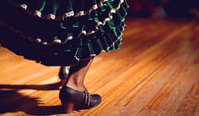 Azamara lady Flamenco dancing