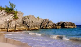 Oceania Cruises pink sand beach in Bermuda