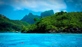 Lagoon in French Polynesia - Regent Seven Seas