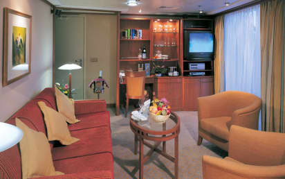 Norwegian Sun Cruise Ship 2020 2021 And 2022 Norwegian Sun Destinations Deals The Cruise Web