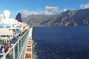 Norwegian Cruise Line's Pride of America in Hawaii