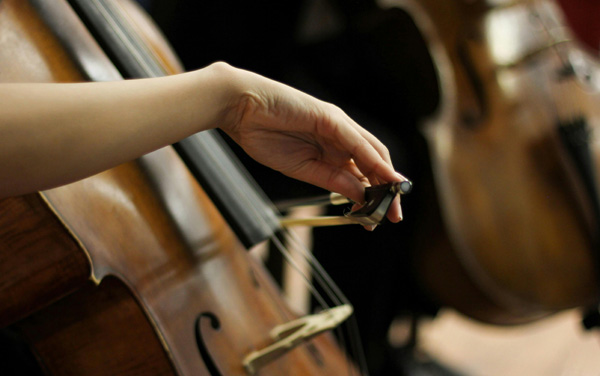 Cello player
