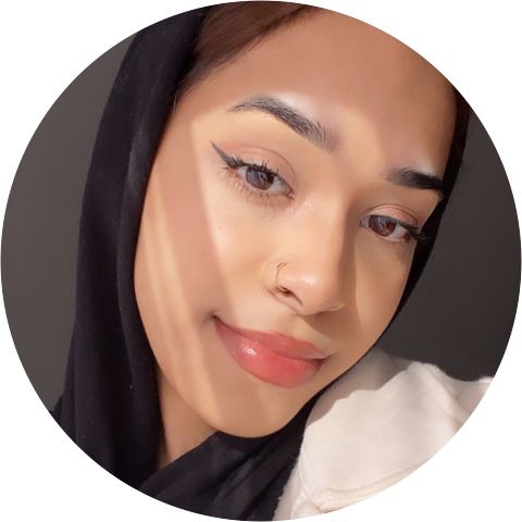 Inaya Islam