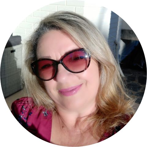 Sandi White