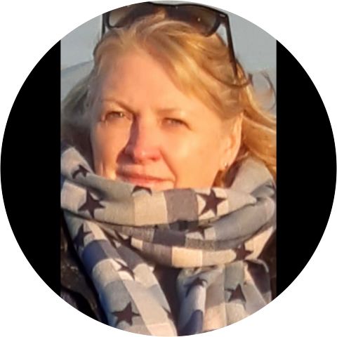Carole McMahon