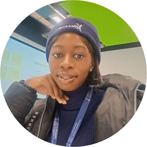Lois Owumi