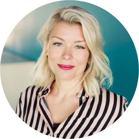 Eva Mobacker