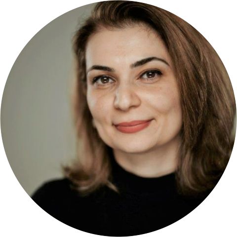 Gullar Isayeva-Card