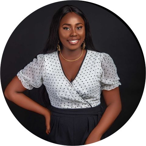 Cynthia Obi