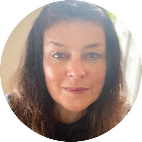 Jacqui Scott