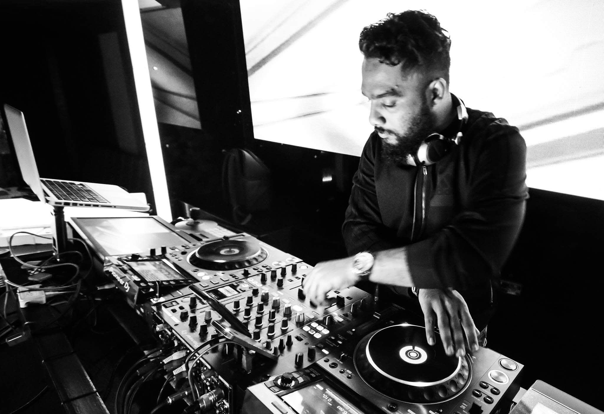 DJ Vipin On HighApe Events Activities Things To Do dj-vipin-on-highape-events-activities-things-to-do