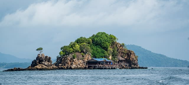 phi phi island