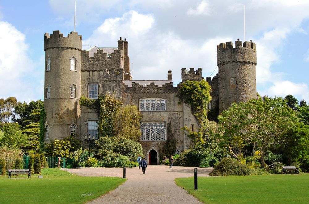 castle tours near dublin