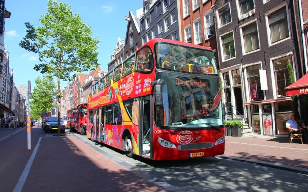 tourist bus amsterdam