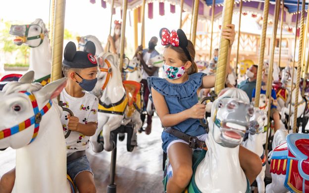 Disneyland Paris Hopper Ticket 2 Day 2 Parks