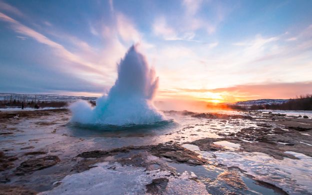 Tham quan Reykjavik Hop-On, Hop-Off Bus & The Golden Circle