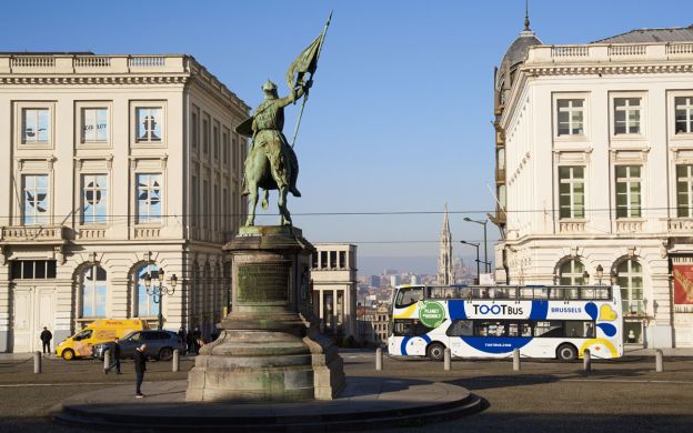 Tootbus Brussels Discovery Hop-On, Hop-Off & The View: Vé vào cửa vòng đu quay