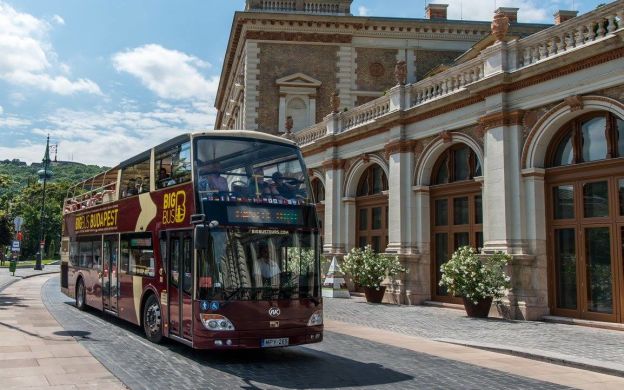 Big Bus Budapest: Tour xe buýt Hop-On, Hop-Off