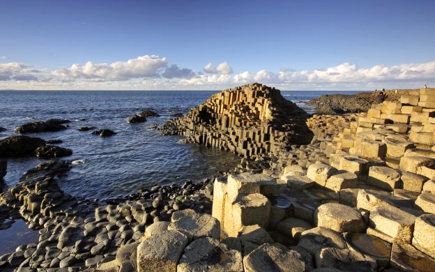Giant’s Causeway and Glens of Antrim from Dublin: By Train and Coach