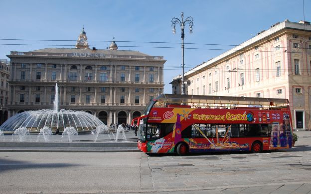 Tham quan thành phố Genoa: Tour Hop-On Hop-Off