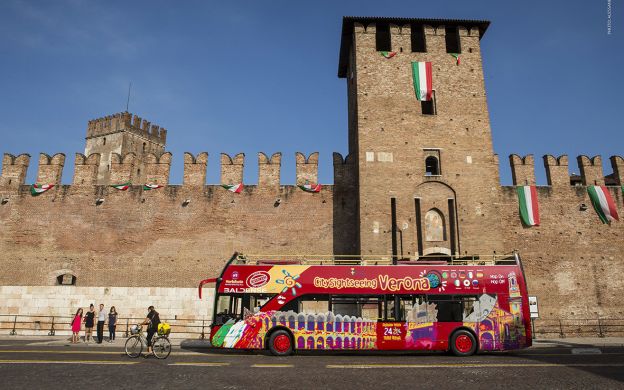 Tham quan thành phố Verona: Tour Hop-On Hop-Off