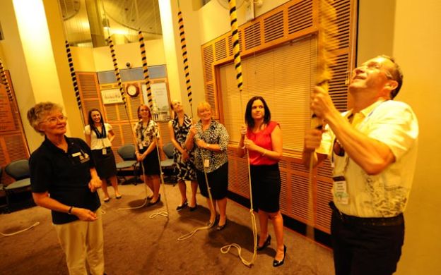 City Tour Perth Hop-On, Hop-Off with Perth Mint and Bell Tower Access