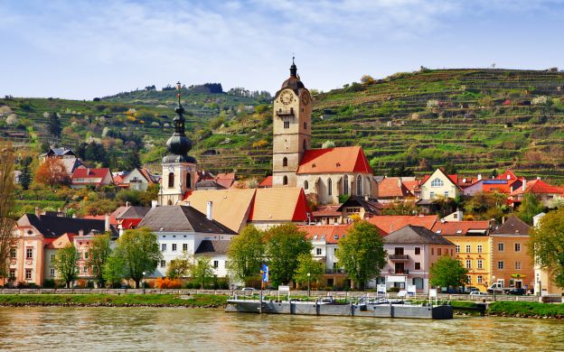 danube valley tour from vienna