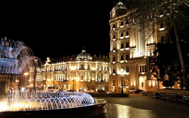 Baku Night Tour With Hotel Transfers