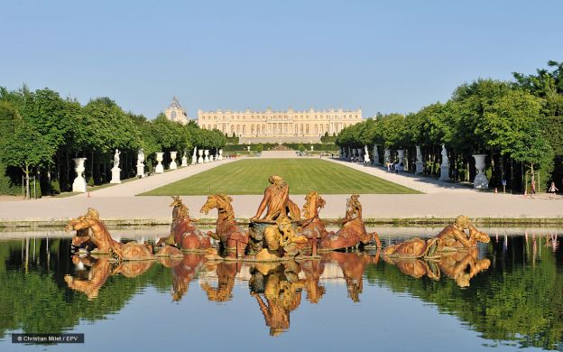 chateau de versailles guided tour