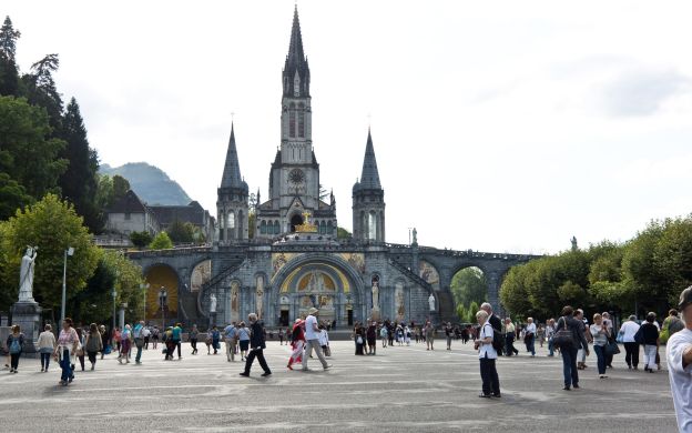 Our Lady of Lourdes Religious Guided Tour - Book Paris tours - Best ...