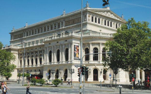 Is Your Hop On Hop Off Frankfurt Map Really Worth It We Found Out - u3kcn67
