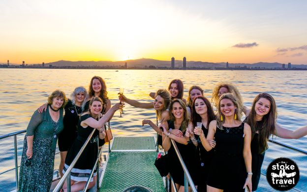 champagne sunset cruise barcelona